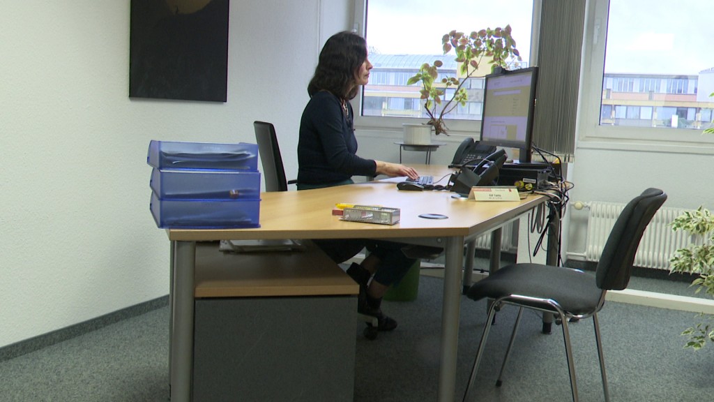 Foto: Eine Frau im Büro