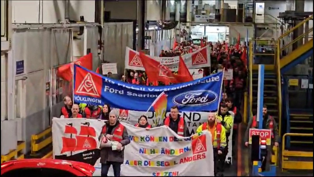 Foto: Streikende bei Ford Saarlouis