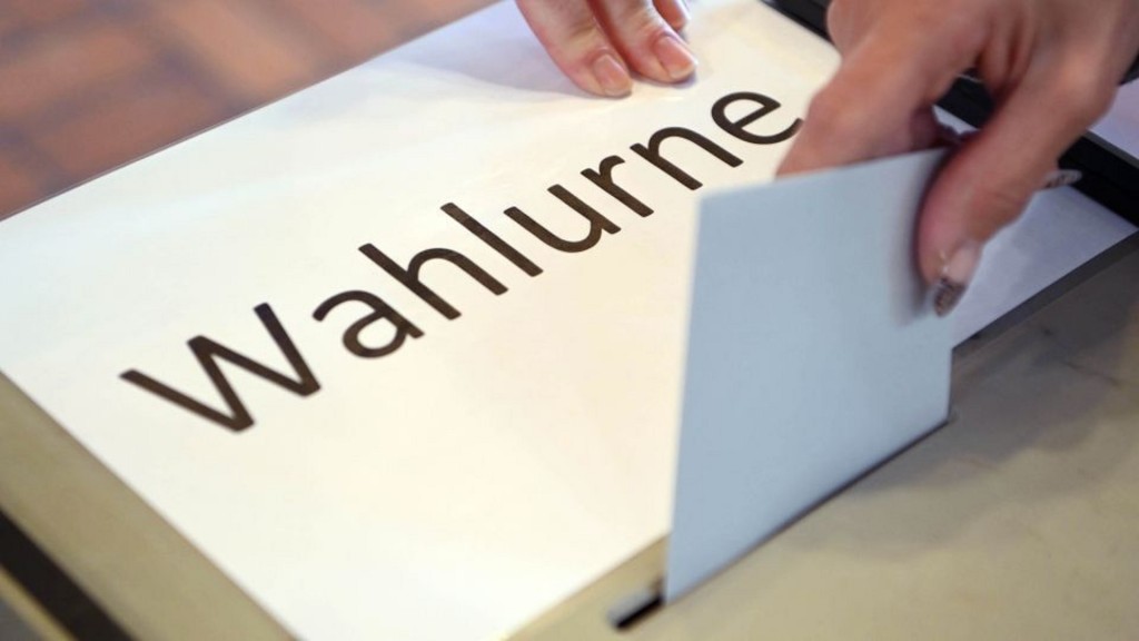 Motto Wahl 2021 Wahlurne allgemein