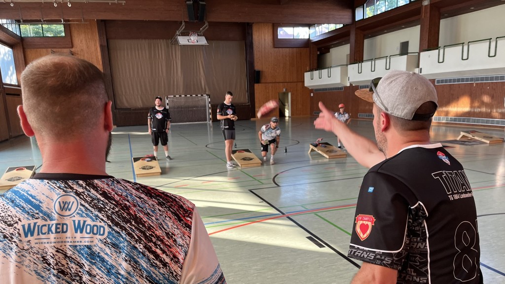 Die TGL Titans Cornhole beim Training