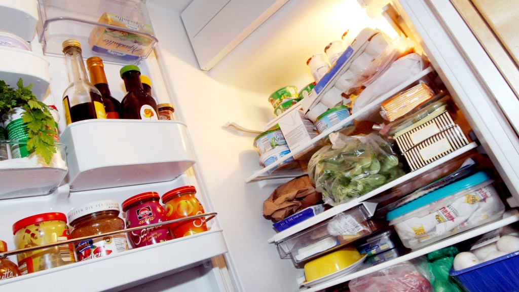 Ein Kühlschrank voller Lebensmittel