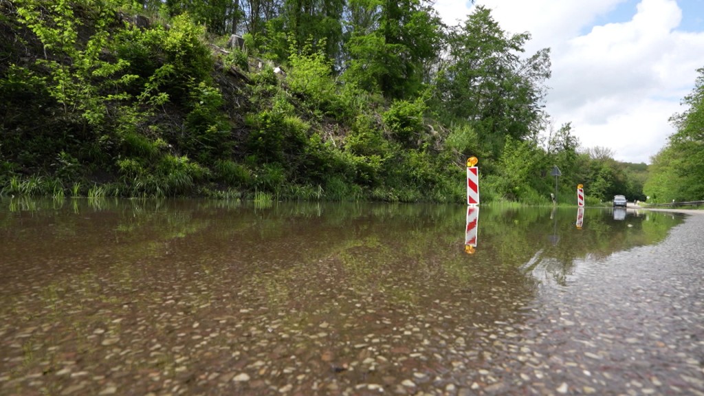 Hochwasser verursachen Straßenschäden im Saarland