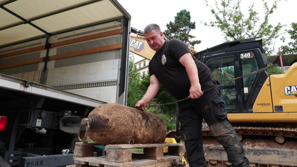 Foto: Die gefundene Bombe aus dem 2. Weltkrieg in der Ursulinenstraße in Saarbrücken ist erfolgreich entschärft worden.