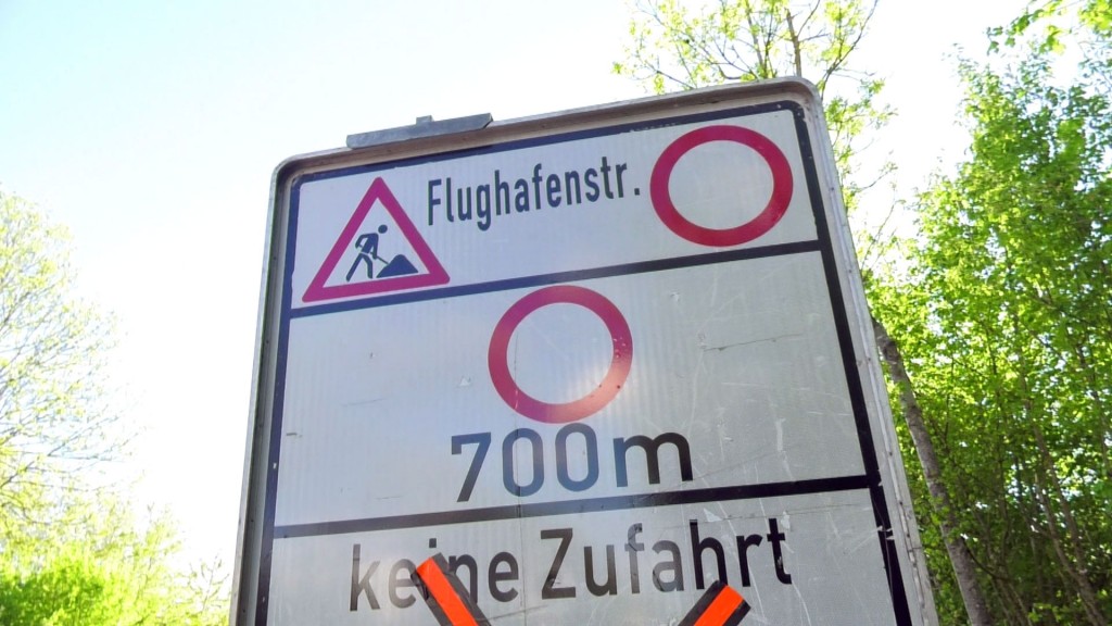 Foto: Sperrung der Flughafenstraße L108 „Staffel“ in St. Ingbert nach Erdrutsch durch den Starkregen an Pfingsten 2024