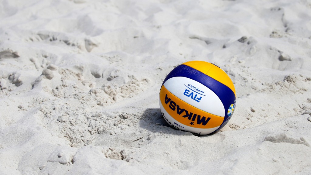 Beachvolleyball auf Sand