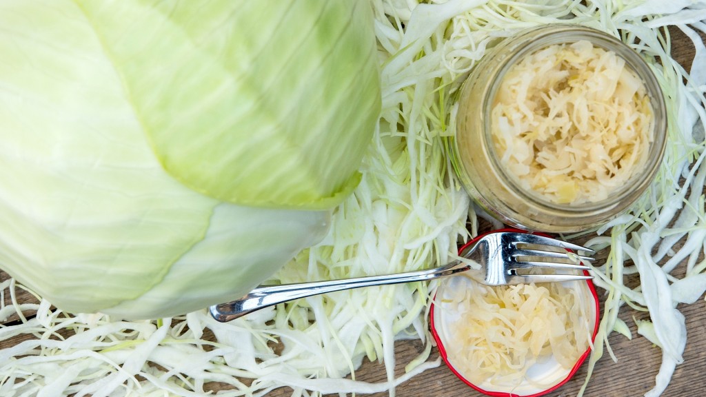 Sauerkraut steht auf einem Tisch