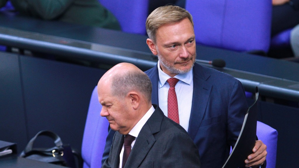 Bundeskanzler Olaf Scholz und Finanzminister Christian Lindner im Bundestag