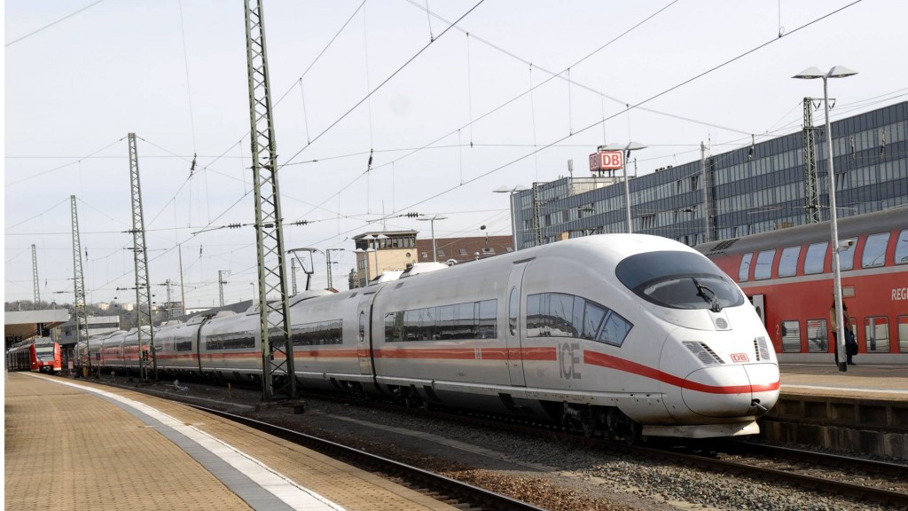 Foto: Ein ICE im Saarbrücker Hauptbahnhof