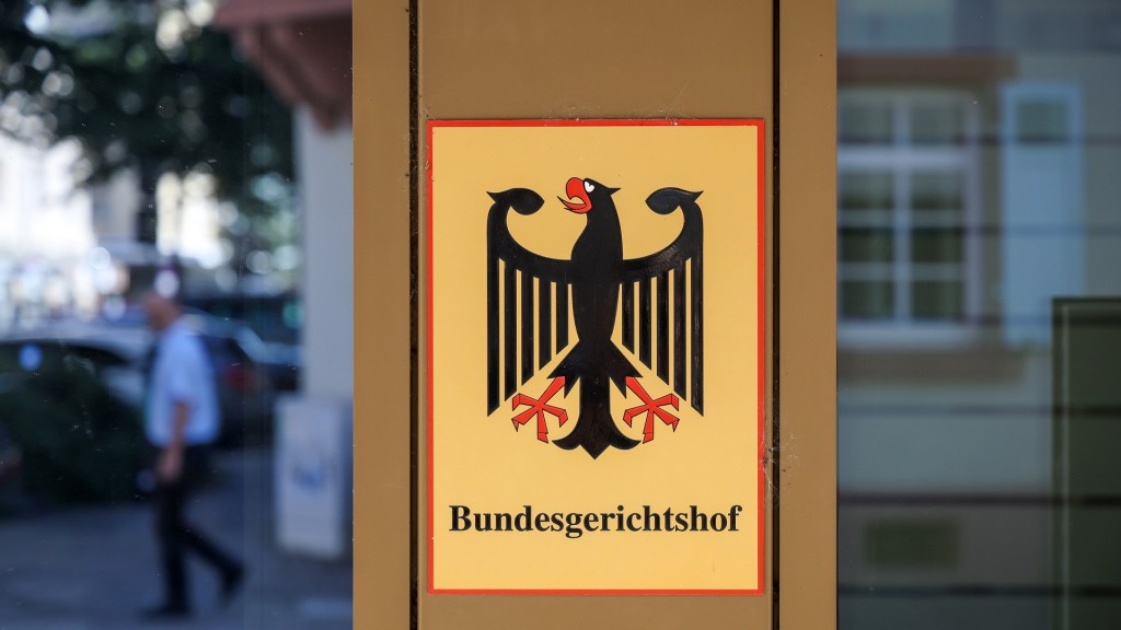 Schild am Eingang des Bundesgerichtshofs in Karlsruhe