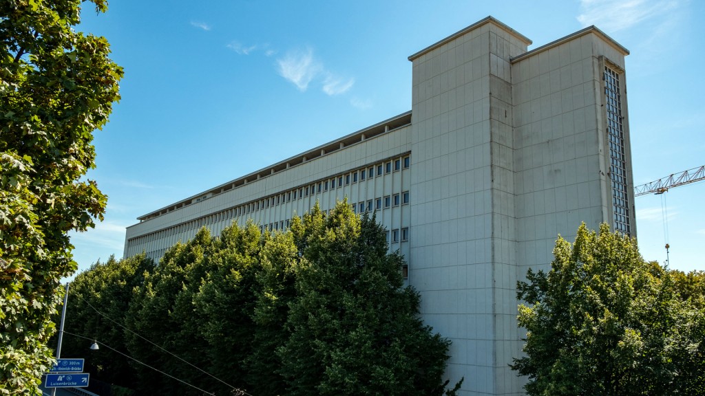 Das leerstehende Pingusson-Gebäude in Saarbrücken
