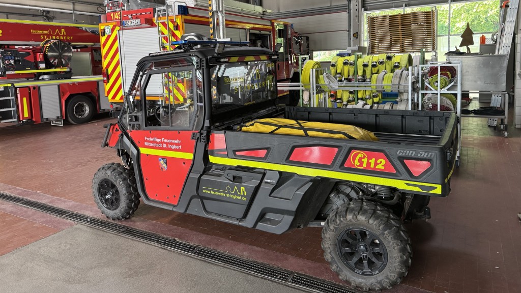 Ein St. Ingberter Feuerwehrfahrzeug zur Waldbrandbekämpfung