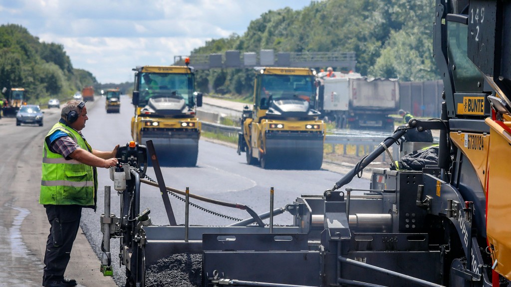 Eine Baustelle der Bundesregierung ist die Infrastruktur. So fließen Gelder in die einzelnen Kommunen. Diese wiederum sollen genutzt werden, um die mangelhafte Infrastruktur zu verbessern und den Sanierungsstau aufzubrechen.
