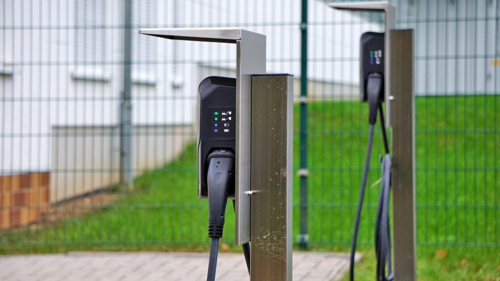 Foto: Ladesäulen mit Ladekabel für Elektroautos