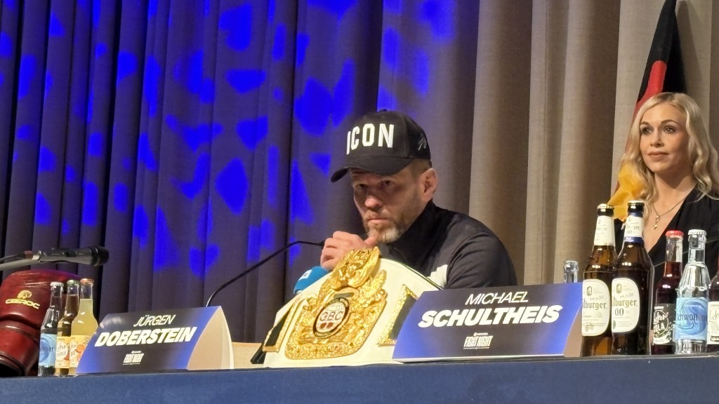 Jürgen Doberstein bei der Pressekonferenz zu der Fight Night IV in Saarlouis