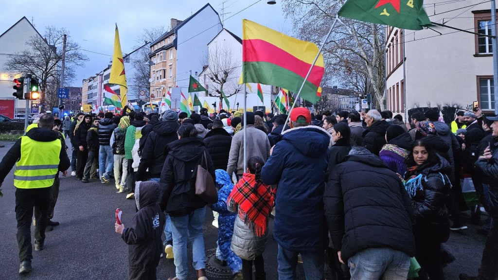 Demonstration von Kurden in Saarbrücken zu Lage in Syrien