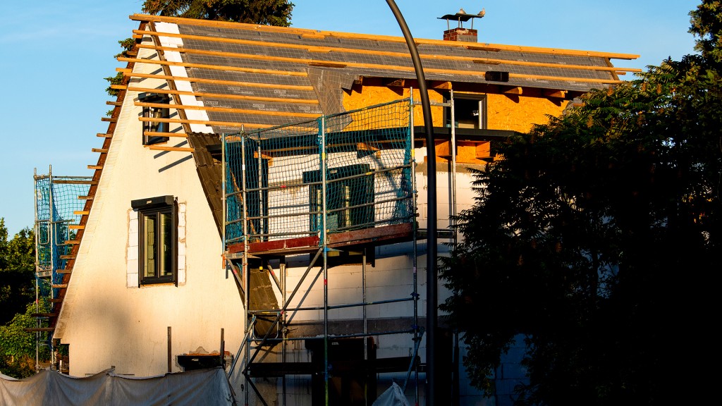 Blick auf ein Haus, das saniert wird