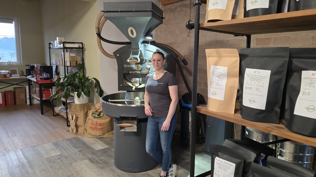 Julia Keßler in der Kaffeeschule Selbach