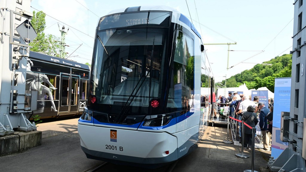 Foto: TramTrain, die neusten Generation für die Saarbahn