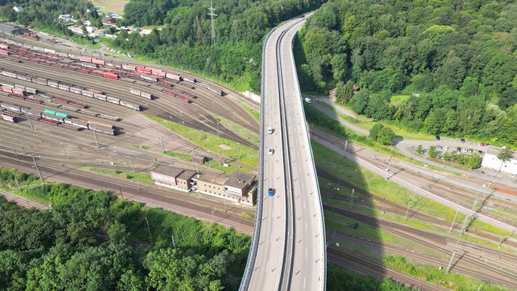 Foto: Die Johannisbrücke in Saarbrücken