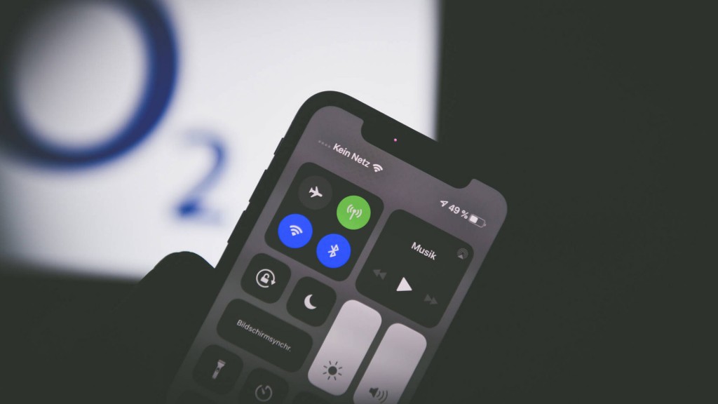 Auf einen Smartphone mit einem Mobilfunkvertrag von O2 ist 