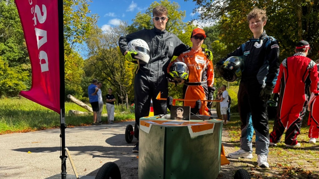 Seifenkistenrennen an der Willi Graf Schule