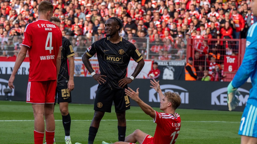 Foto: Noel Futkeu ärgert sich nach einer vergebenen Chance.